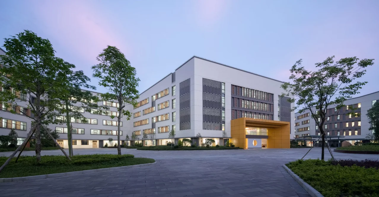 中山纪念中学火炬二中校园